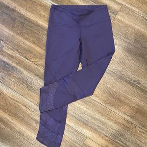 Lululemon lavender crop